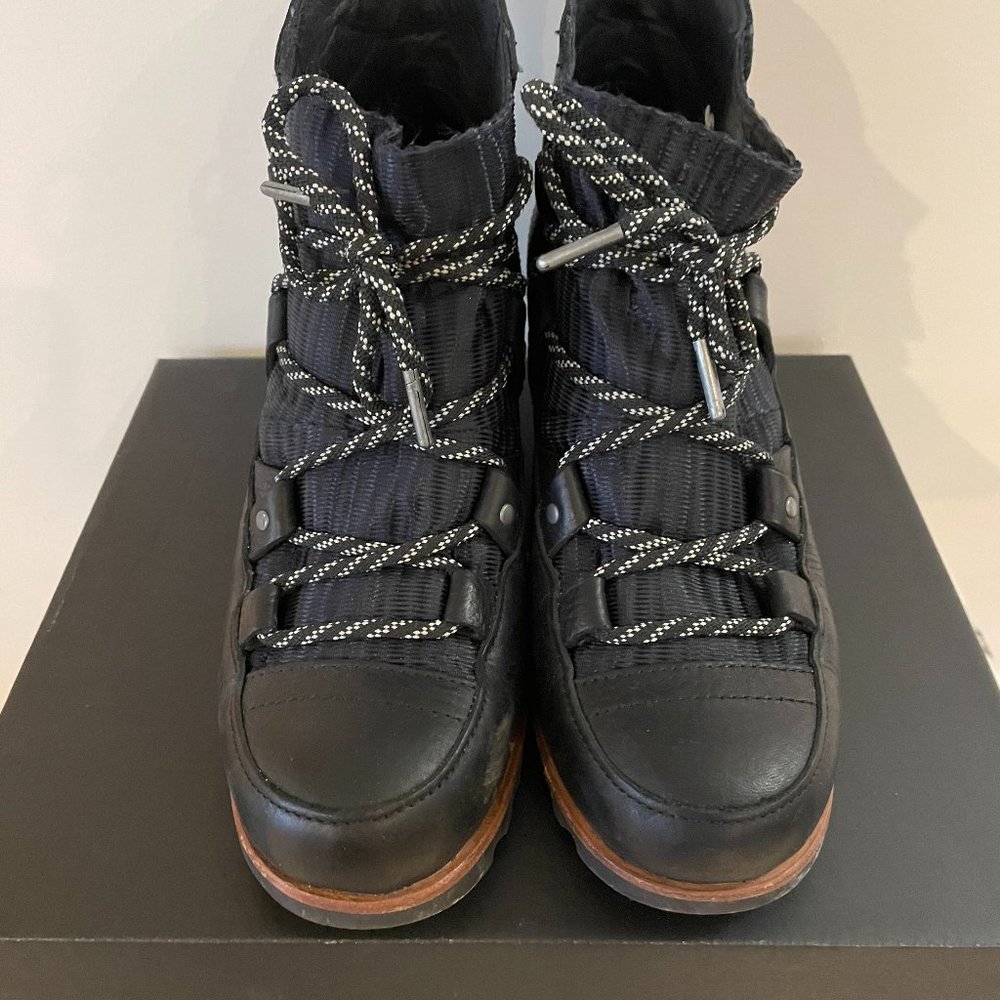 Sorel Shoes, Size 8,  Black